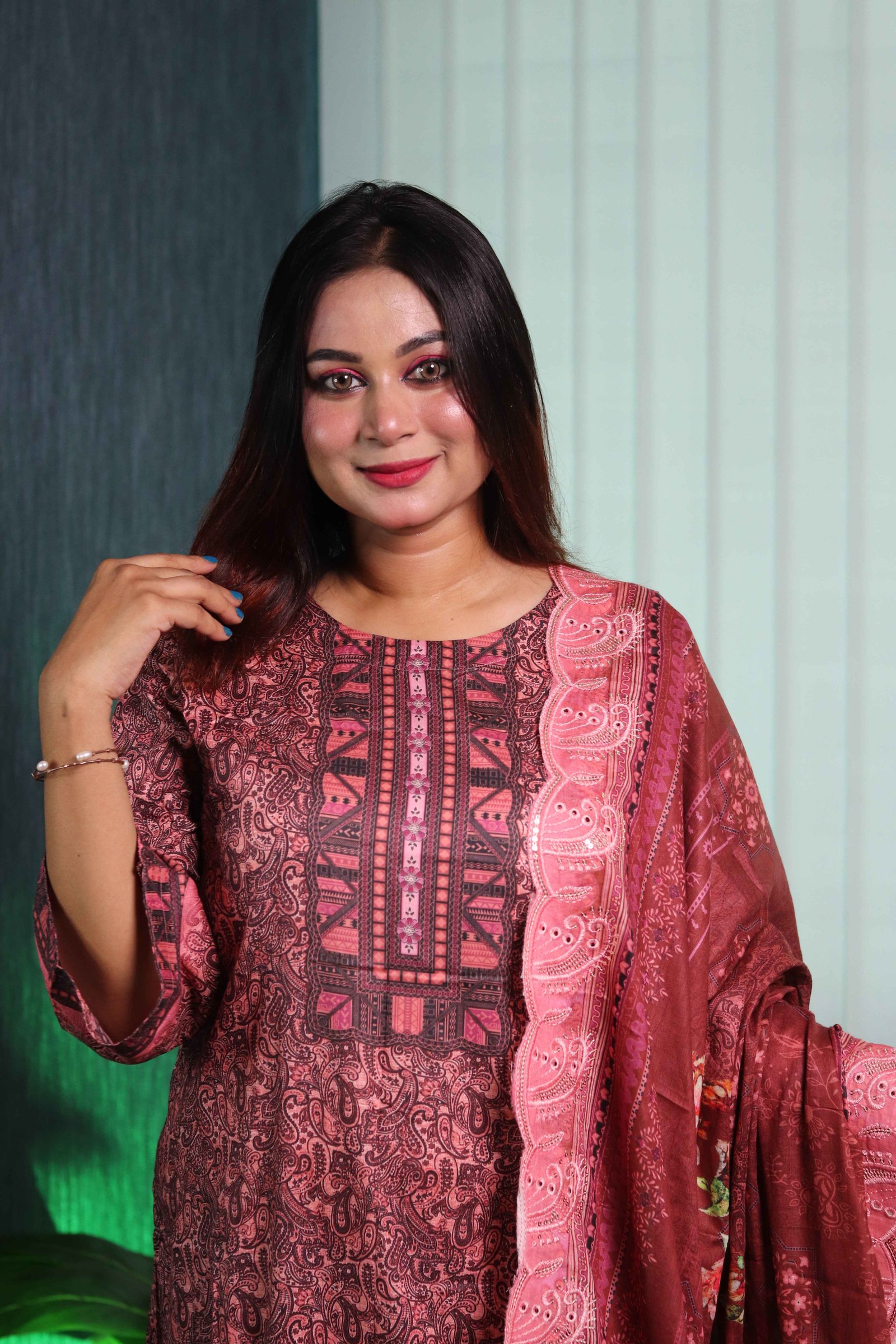 Mashaal By Jbs Luxury Lawn Boring Three Piece – Pink